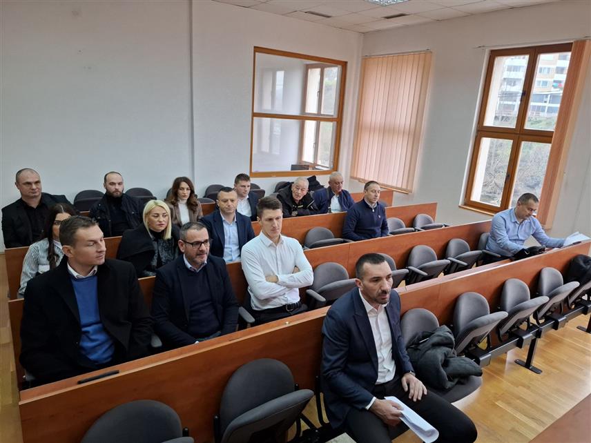 ВИШЕГРАД, 19. НОВЕМБРА /СРНА/ - Конститутивна сједница Скупштине општине Вишеград биће одржана 29. новембра, најављено је данас након додјеле увјерења о прихватању мандата новоизабраним одборницима.