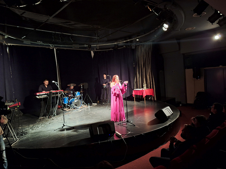 ИСТОЧНА ИЛИЏА, 19. НОВЕМБРА /СРНА/ - Финале Омладинског музичког фестивала одржано је вечерас у Источном Сарајеву.