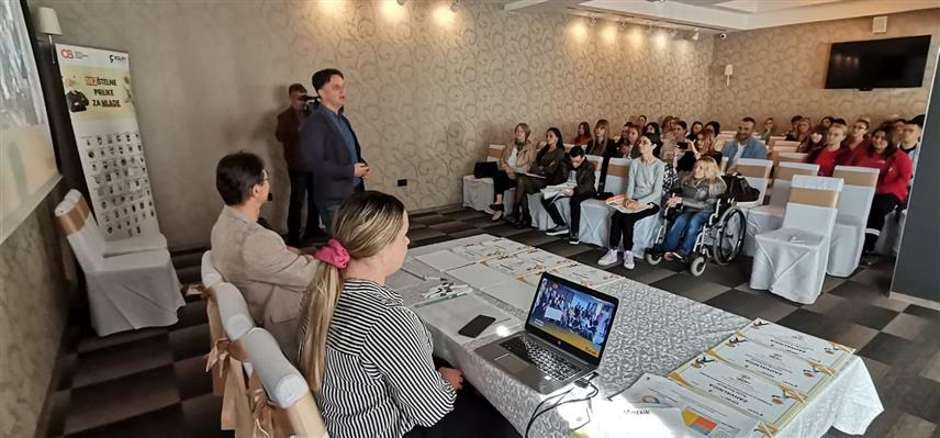 ДОБОЈ, 1. НОВЕМБРА /СРНА/ - Омладинска банка из Добоја током ове године реализовала је 48 пројеката укупне вриједности 136.668 КМ.