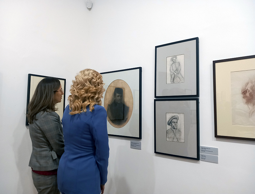 ТРЕБИЊЕ, 1. НОВЕМБРА /СРНА/ - У Музеју Херцеговине у Требињу вечерас је у оквиру манифестације "Дучићеве вечери поезије", отворена изложба "Надежда Петровић: без боје" – цртежи из колекције Народног музеја Србије, посвећена цртачком опусу родоначелника српске модерне умјетности, на којој је представљено 75 радова.