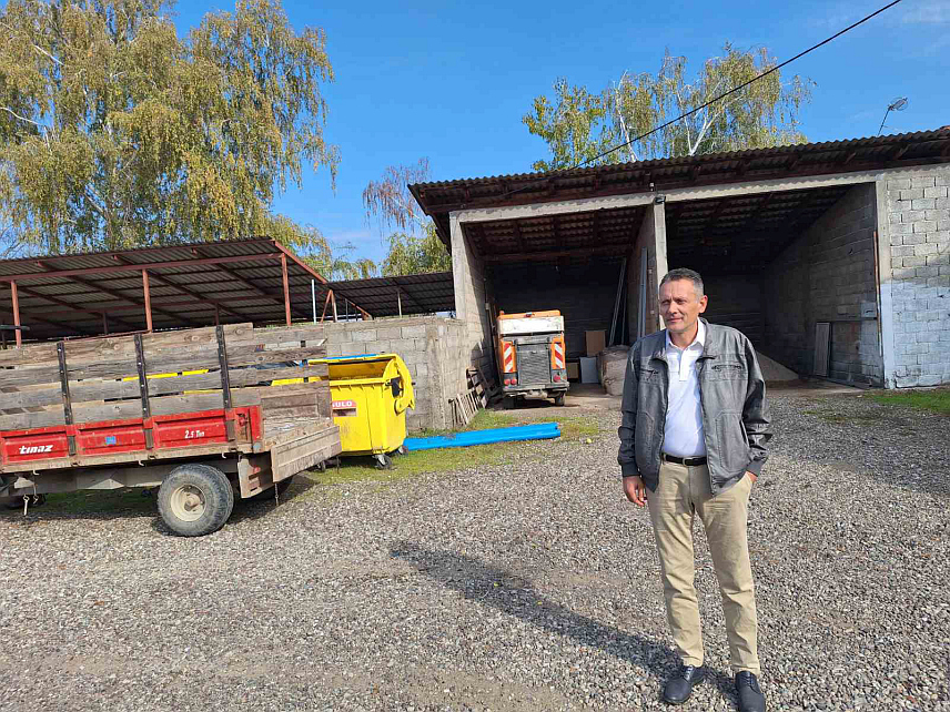 ШАМАЦ, 1. НОВЕМБРА /СРНА/ - Руководилац комуналне службе "Слободне зоне" у Шамцу Саво Вуковић.