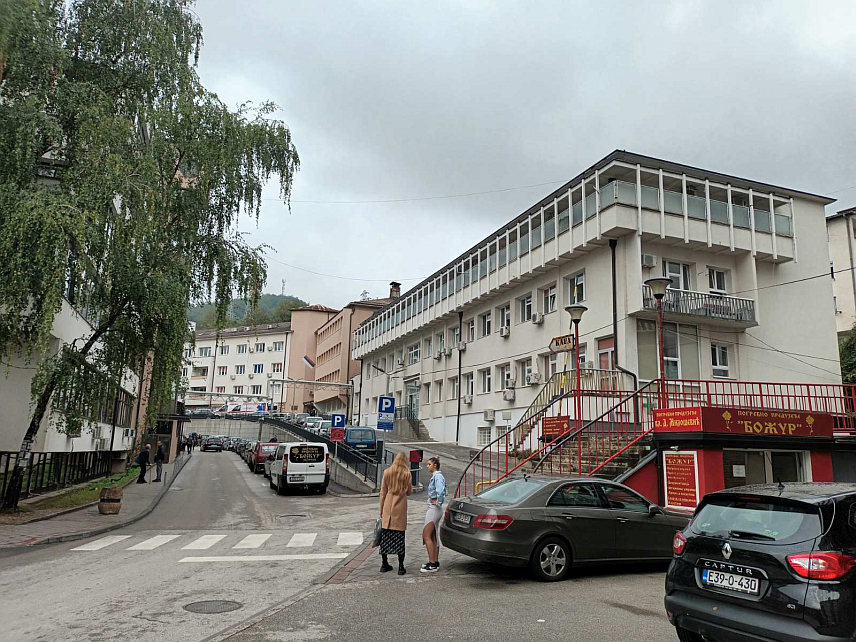 ЗВОРНИК, 20. НОВЕМБРА /СРНА/ - У породилишту зворничке Болнице рођено је у једном дану 10 беба, а досад у овој години 482, саопштено је данас из ове здравствене установе.