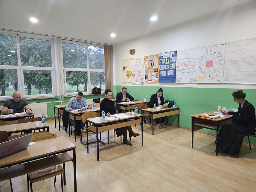 ПРИЈЕДОР, 20. НОВЕМБРА ТОБРА /СРНА/ - Састанак мултисекторског тима за заштиту од насиља у породици.