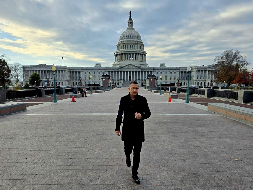 ВАШИНГТОН, 21. НОВЕМБРА /СРНА/ - Замјеник министра одбране у Савјету министара Александар Гогановић тренутно службено борави у САД.