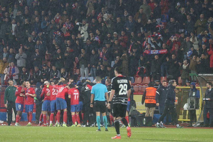 БАЊАЛУКА, 28. НОВЕМБРА /СРНА/ - Фудбалери бањалучког "Борца" побиједили су вечерас на домаћем терену "Ласк" из Линца са 2:1 у четвртом колу Лиге конференција.
