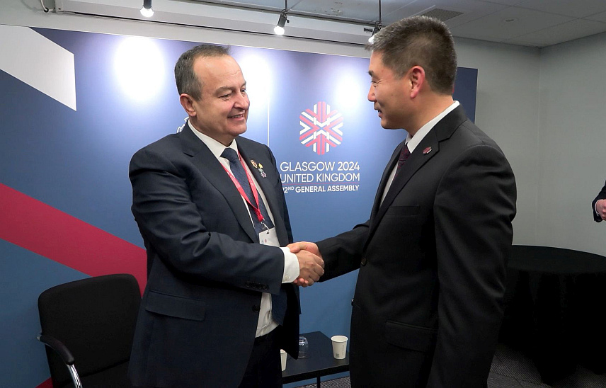 БЕОГРАД/ГЛАЗГОВ, 4. НОВЕМБРА /СРНА/ - Министар унутрашњих послова Србије Ивица Дачић данас је у Глазгову са замјеником министра јавне безбједности Кине Шу Датонгом разговарао о продубљивању сарадње српске и кинеске полиције.