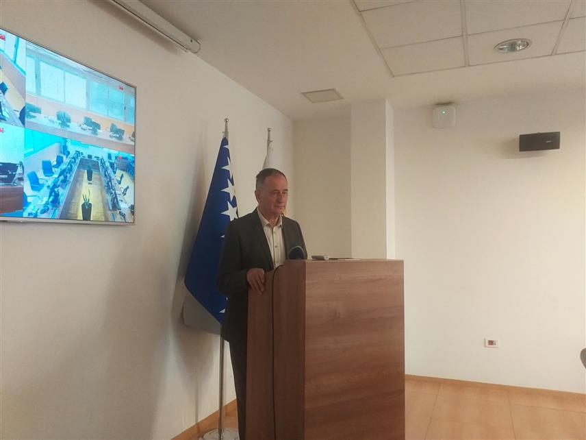 САРАЈЕВО, 7. НОВЕМБРА /СРНА/ - Предсједник Високог судског и тужилачког савјета БиХ /ВСТС/ Халил Лагумџија на конференцији за новинаре у Сарајеву.