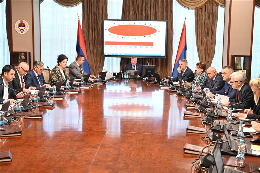 БАЊАЛУКА, 7. НОВЕМБРА /СРНА/ - Сједница Владе Републике Српске.