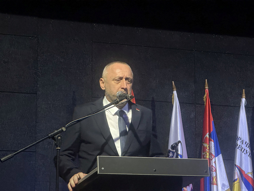 НЕВЕСИЊЕ, 8. НОВЕМБРА /СРНА/ - Министар рада и борачко-инвалидске заштите Републике Српске Данијел Егић током обраћања на свечаној Митровданској академији у Дому културе "Небојша Глоговац".