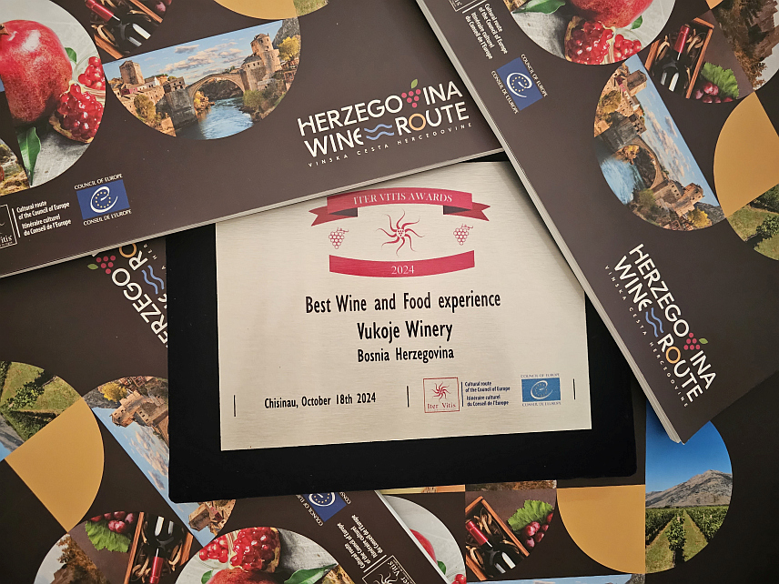 САРАЈЕВО, 8. НОВЕМБРА /СРНА/ - Винарија "Подруми Вукоје 1982" освојила је награду за најбоље еногастрономско искуство коју јој је додијелила културна рута Савјета Европе "Итер витис" која се фокусира, не само на квалитет вина, већ и на културолошки аспект његове производње.