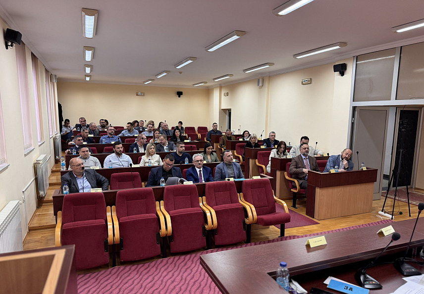 ДЕРВЕНТА, 12. ДЕЦЕМБРА /СРНА/ - Скупштина града Дервента усвојила је данас Нацрт буџета за 2025. годину у износу од 27.834.000 КМ, што је за 13,7 одсто више од овогодишњег буџета.