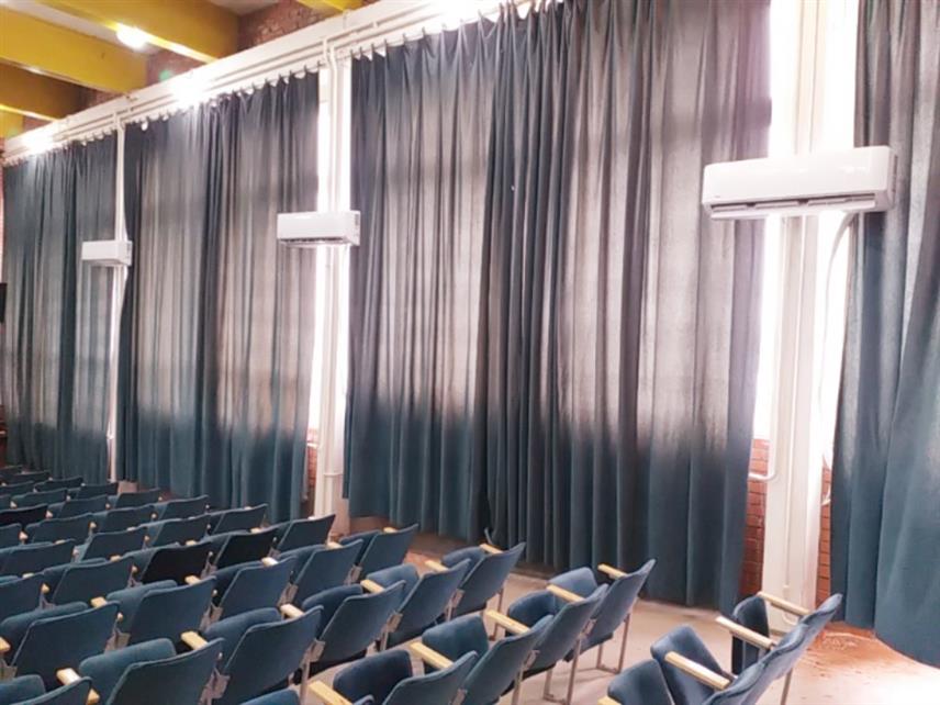 БРОД, 13. ДЕЦЕМБРА /СРНА/ - Средњошколски центар /СШЦ/ "Никола Тесла" у Броду опремљен је са четири клима-уређаја у вриједности 7.650 КМ.