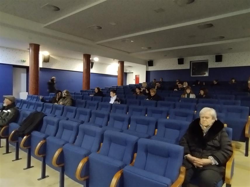 TРЕБИЊЕ, 14. ДЕЦЕМБРА /СРНА/ - У Tребињу је у току тродневна манифестација “Дани јапанског филма” током које публика може да ужива у јапанској кинематографији, за коју су организатори истакли да је интересантна и да се доста разликује од европске.