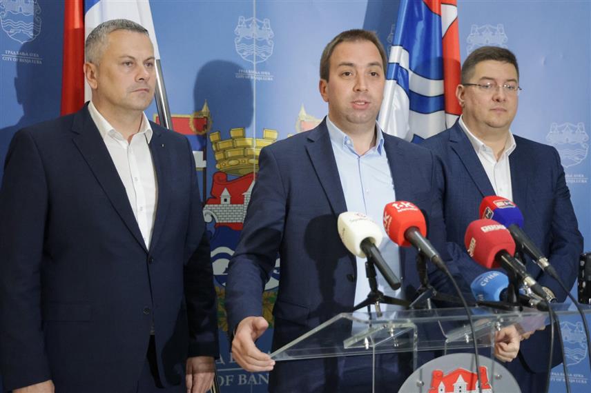 БАЊАЛУКА, 15. ДЕЦЕМБРА /СРНА/ - Предсједник Социјалистичке партије Српске /СПС/ Горан Селак.