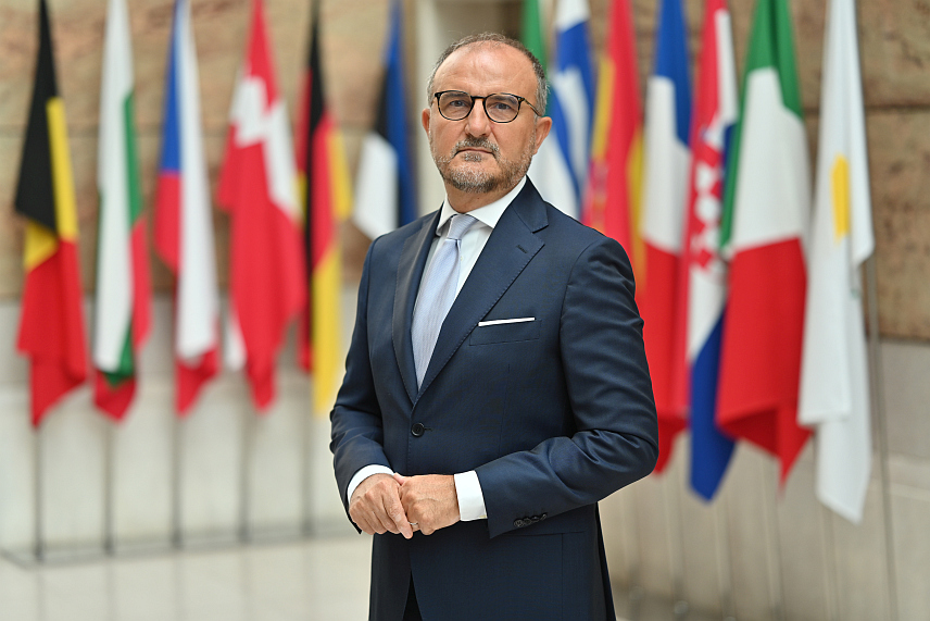 САРАЈЕВО, 15. ДЕЦЕМБРА /СРНА/ - Шеф Делегације ЕУ у БиХ амбасадор Луиђи Сорека.