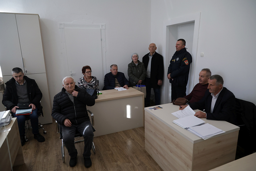 ТРЕБИЊЕ, 16. ДЕЦЕМБРА /СРНА/ - Стечајни управник грађевинског предузећа "Неимарство" Славко Илић данас је на рочишту у Окружном привредном суду у Требињу, у намјери закључења поступка, поднио извјештај са приједлогом главне диобе о начину исплате повјерилаца из вишег и општег исплатног реда и положио завршни рачун.