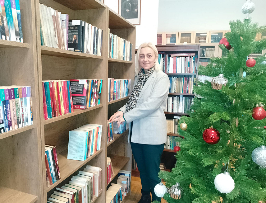 НОВИ ГРАД, 18. ДЕЦЕМБРА /СРНА/ - Директор Народне библитеке у Новом Граду Маја Јованић Костадиновић.