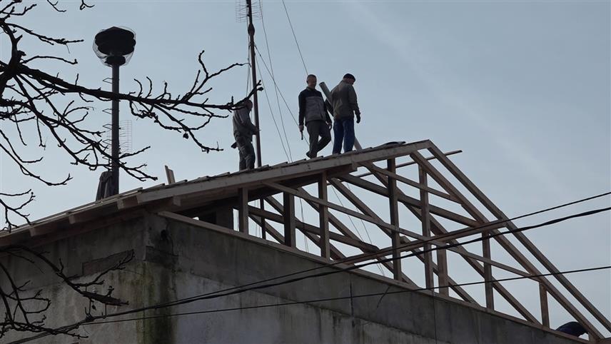 ШАМАЦ, 19. ДЕЦЕМБРА /СРНА/ - У Шамцу је у току прва фаза санације Ватрогасног дома оштећеног у великом невремену, а комплетан износ од око 95.000 КМ обезбијеђен је из општинског буџета.