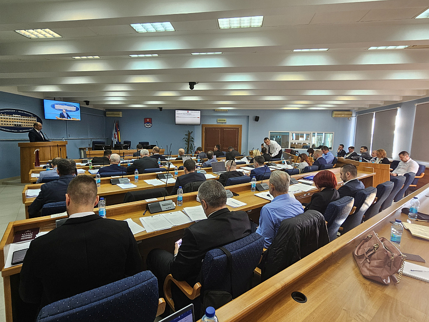 ПРИЈЕДОР, 26. ДЕЦЕМБРА /СРНА/ - Сједница Скупштине града Приједора.