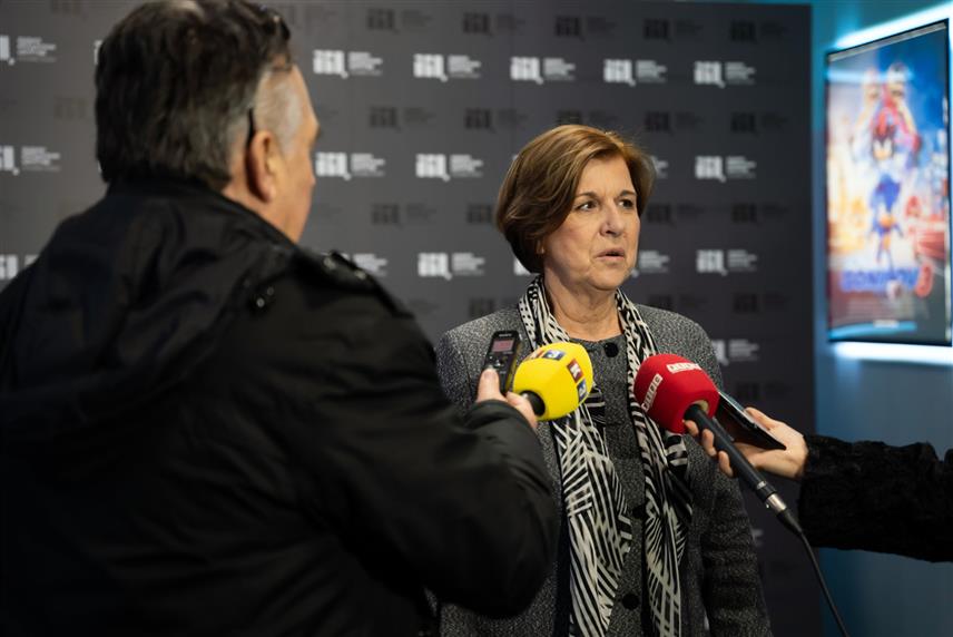 БАЊАЛУКА, 27. ДЕЦЕМБРА /СРНА/ - Министар просвјете и културе Жељка Стојичић рекла је да је веома важна подршка младим филмским умјетницима и остварењима која су урадили за филмску сцену Републике Српске, те у том смислу подржала рад Аудио-визуелног центра Српске.