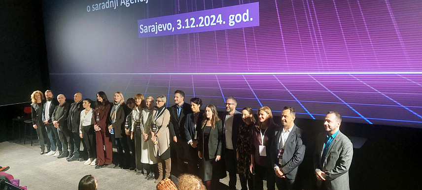 САРАЈЕВО, 3. ДЕЦЕМБРА /СРНА/ - Директор Агенција за рад и запошљавање БиХ Иван Барбалић потписао је данас са представницима невладиних организација меморандум о сарадњи с циљем заједничког дјеловања на побољшању запошљавања младих, жена и људи из осјетљивих категорија на тржишту рада.