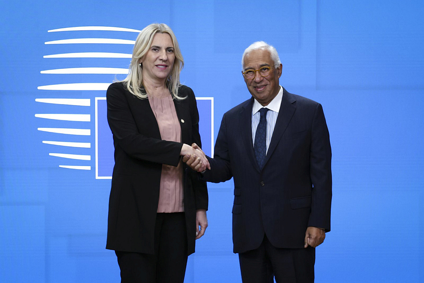 БРИСЕЛ, 3. ДЕЦЕМБРА /СРНА/ - Српски члан и предсједавајућа Предсједништва БиХ Жељка Цвијановић састала се данас у Бриселу са новоименованим предсједником Европског савјета Антониом Костом и том приликом истакла да сви нивои власти у БиХ морају бити укључени у процес европских интеграција, у складу са уставном структуром и правилима и принципима усаглашеног механизма координације.	

