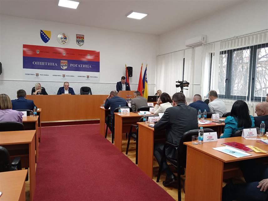 РОГАТИЦА, 4. ДЕЦЕМБРА /СРНА/ - Конститутивна сједница Скупштине општине Рогатица.