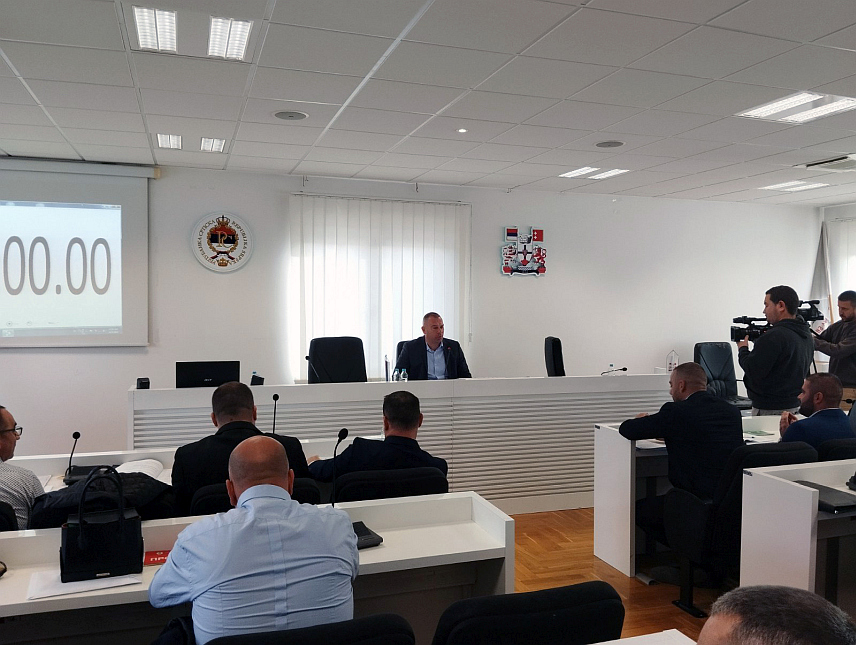 БИЛЕЋА, 4. ДЕЦЕМБРА /СРНА/ - Мирослав Суџум из СНСД-а изабран је на данашњој конститутивној сједници за предсједника Скупштине општине Билећа.