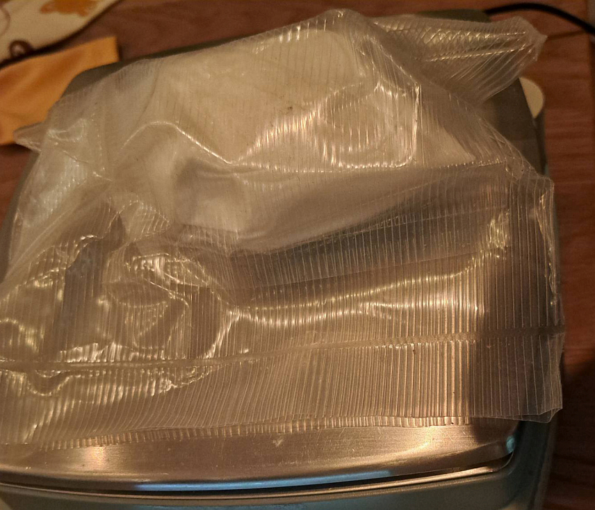 БАЊАЛУКА, 11. ФЕБРУАРА /СРНА/ - Лица из Бањалуке чији су иницијали А.Р. и В.М. ухапшена су због постојања сумње да су починила кривично дјело неовлаштена производња и промет опојних дрога, а претресом је пронађено око 200 грама кокаина.	
