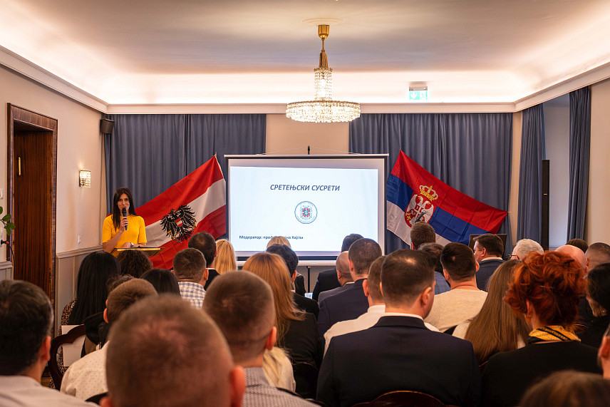 ГРАЦ, 11. ФЕБРУАРА /СРНА/ -У Грацу је у организацији Савеза Срба у Штајерској одржана манифестација "Сретењски сусрети", којом је обиљежено Сретење, Дан државности Србије, који се прославља 15. фебруара.