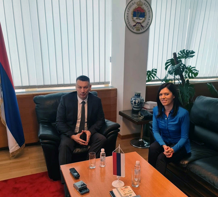 САРАЈЕВО, 12. ФЕБРУАРА /СРНА/ - Министар безбједности у Савјету министара Ненад Нешић потврдио је данас да је шефу Клуба посланика СНСД-а у Представничком дому Парламентарне скупштине БиХ Сањи Вулић додијељена полицијска заштита.