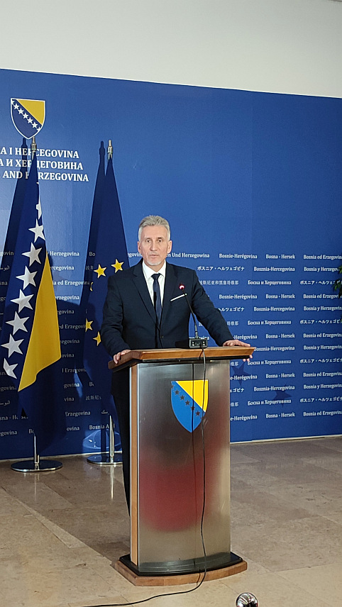 САРАЈЕВО, 16. ФЕБРУАРА /СРНА/ - Предсједавајући Дома народа Парламентарне скупштине БиХ Кемал Адемовић .