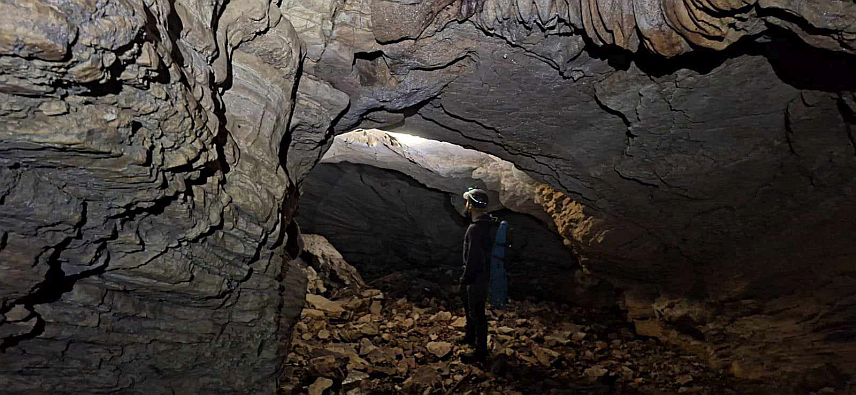 НОВИ ГРАД, 19. ФЕБРУАРА /СРНА/ - Планинарско удружење "Новска планина" планира да учини приступачном Родића пећину у Блатни код Новог Града, једини пећински систем у овој локалној заједници.