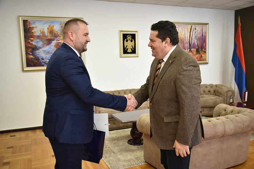 БАЊАЛУКА, 1. ФЕБРУАРА /СРНА/ - Предсједник Народне скупштине Републике Српске Ненад Стевандић разговарао је данас са вршиоцем дужности директора Републичког центра за истраживање рата, ратних злочина и тражење несталих лица Виктором Нуждићем.