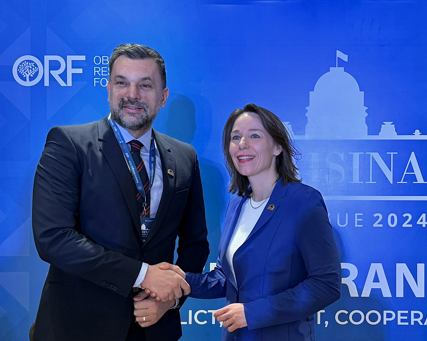 САРАЈЕВО, 22. ФЕБРУАРА /СРНА/ - Министар иностраних послова у Савјету министара Елмедин Конаковић током разговора са министром спољних послова Холандије Ханке Бруинс Слот у Њу Делхију.