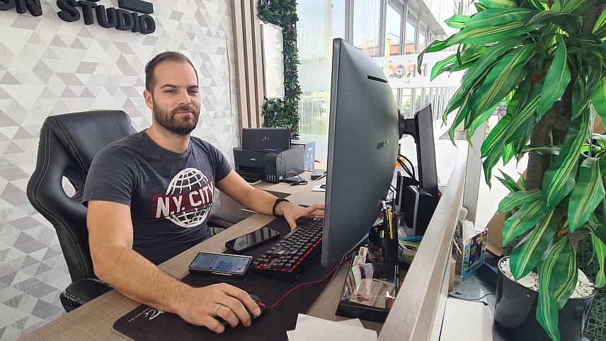 ДОБОЈ, 27. ФЕБРУАРА /СРНА/ - У Добоју ће 16. марта бити званично пуштена у рад локално оријентисана интернет платформа за букирање смјештаја која ће уз смјештајне капацитете посјетиоцима омогућити увид у туристички садржај овог града, аутор платформе локални предузетник Жељко Добројевић.