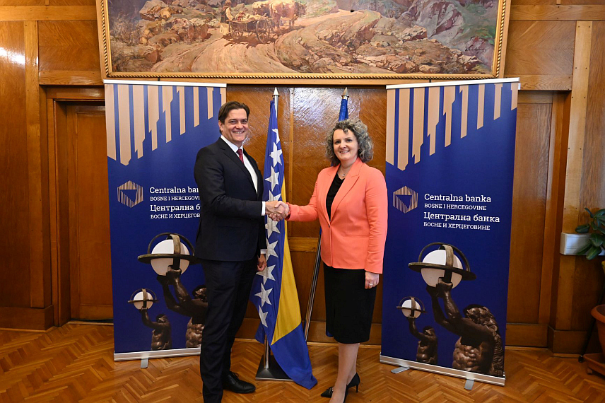 САРАЈЕВО, 27. ФЕБРУАРА /СРНА/ -Састанак гувернера Централне банке Јасмине Селимовић и шефа Канцеларије Свјетске банке за БиХ и Црну Гору Кристофера Шелдонa.