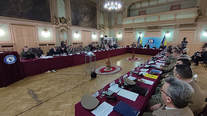 САРАЈЕВО, 27. ФЕБРУАРА /СРНА/ - Годишња анализа из области управљања персоналом у Министарству одбране и Оружаним снагама у Сарајеву.