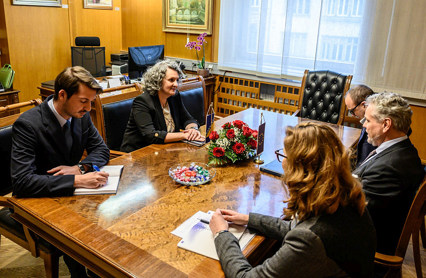 САРАЈЕВО, 28. ФЕБРУАРА /СРНА/ - Сусрет шефа Делегације ЕУ у БиХ Јохана Сатлера и гувернера Централне банке Јасмине Селимовић.