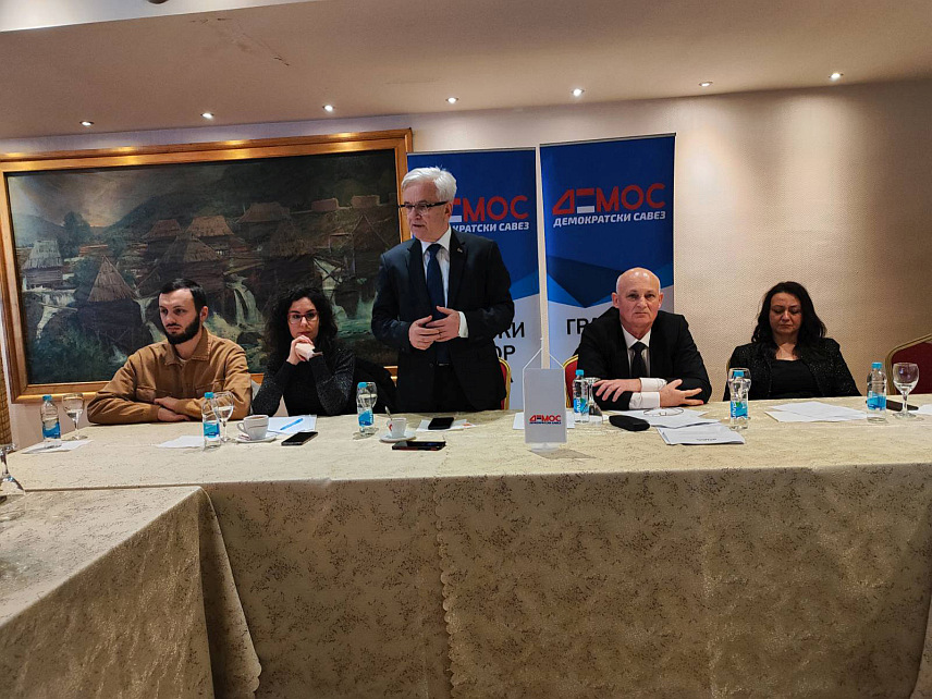 БАЊАЛУКА, 28. ФЕБРУАРА /СРНА/ - Предсједник Демоса Недељко Чубриловић на сједници бањалучког Регионалног одбора Демоса.