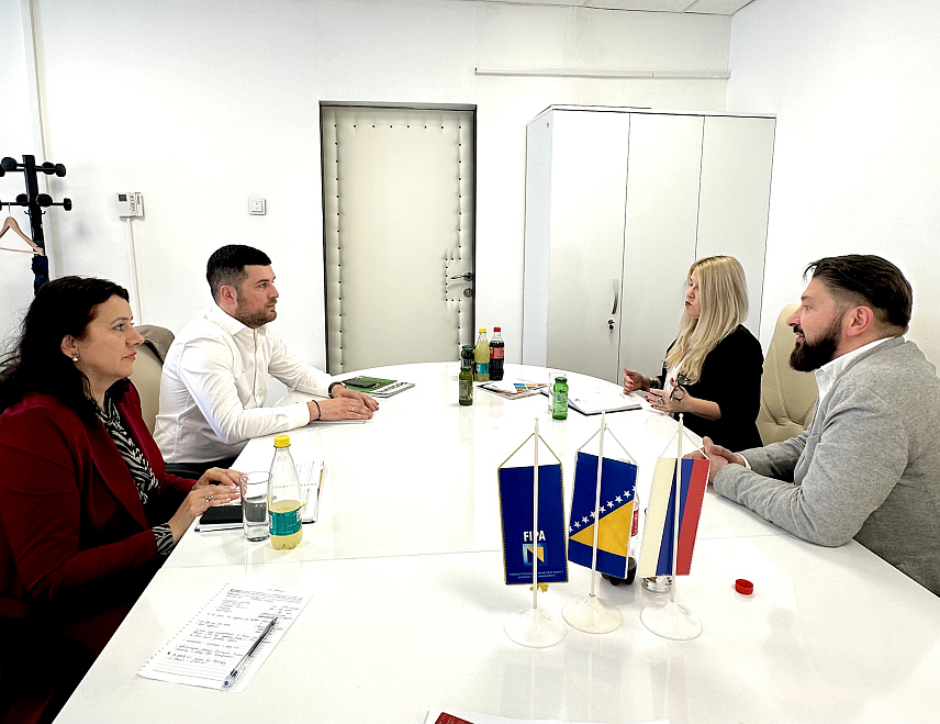 САРАЈЕВО, 29. ФЕБРУАРА /СРНА/ - Вршилац дужности директора Агенције за унапређење страних инвестиција БиХ /Фипа/ Марко Кубатлија разговарао је данас са представницима "Пословних новина".