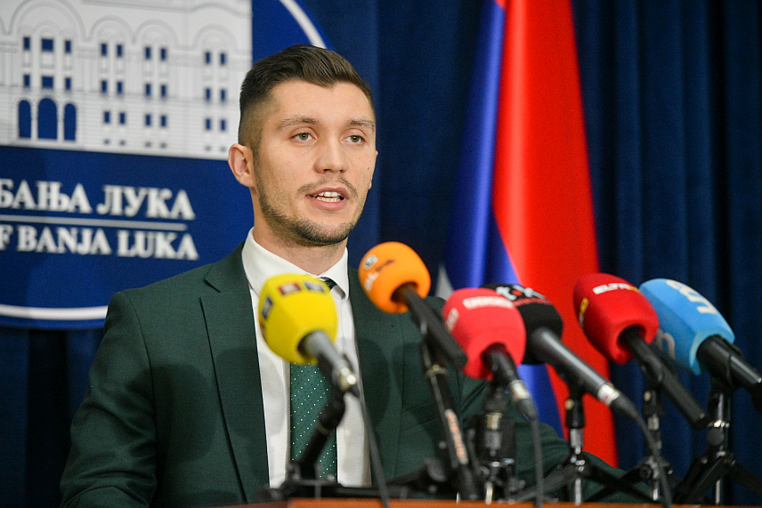 БАЊАЛУКА, 29. ФЕБРУАРА /СРНА/ - Град Бањалука, као већински оснивач предузећа "Деп–от", покренуо је иницијативу за тражење нове локације за регионалну депонију која је тренутно смјештена у Рамићима, рекао је градски менаџер Бојан Кресојевић.