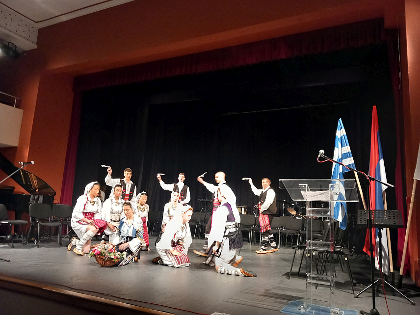 TРЕБИЊЕ, 29. ФЕБРУАРА /СРНА/ - Три награђиване књиге требињске књижевнице Наташе Станић, у којима говори о страдању српског народа на Косову и Метохији, али и о вјери, нади, љубави и људским вриједностима, представљене су вечерас у Народној библиотеци Требиње.