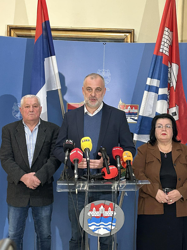 БАЊАЛУКА, 5. ФЕБРУАРА /СРНА/ - Шеф клуба одборника ПДП-а Драган Милановић.