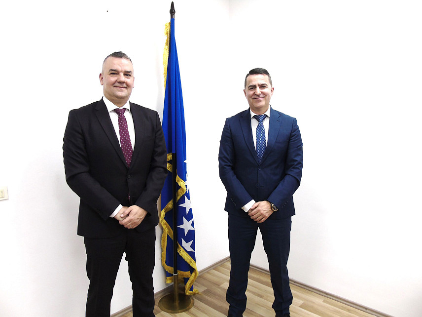 САРАЈЕВО, 5. ФЕБРУАРА /СРНА/ - Главни тужилац Тужилаштва БиХ Миланко Кајганић и министар правде у Савјету министара Давор Буноза.