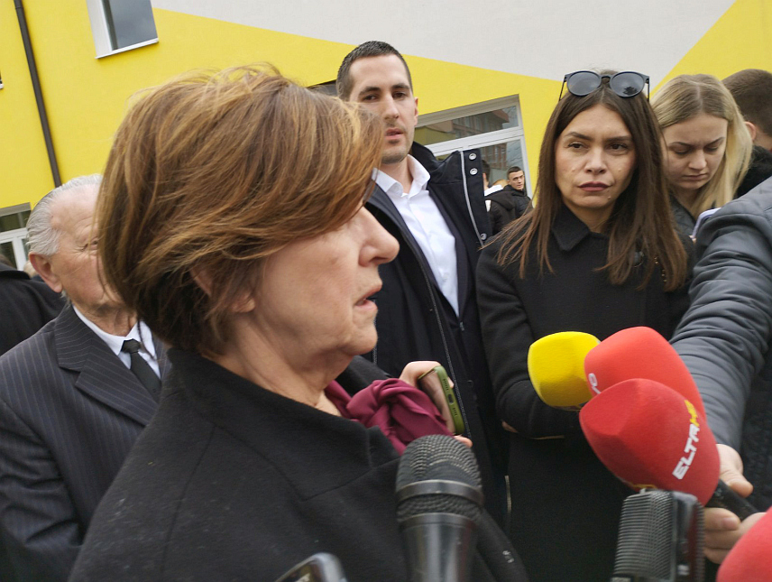 БАЊАЛУКА, 7. ФЕБРУАРА /СРНА/ - Министар просвјете и културе Републике Српске Жељка Стојичић поручила јеу бањалучком насељу Шарговац, гдје је данас служен парастос за 52 ученика шарговачке школе које су звјерски убиле усташе прије 82 године, да се никада не смију заборавити страдали ђаци ове школе у Другом свјетском рату.