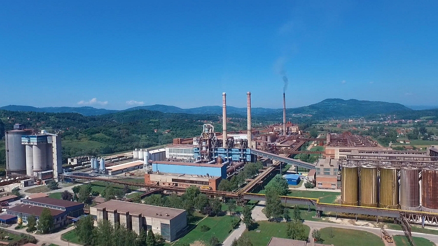 ЗВОРНИК, 8. ФЕБРУАРА /СРНА/ - Компанија "Алумина" из Зворника почела је изградњу новог вишенамјенског објекта површине 2.845 метара квадратних, што је један у низу планираних пројеката за ову годину, саопштено је Службе за односе с јавношћу ове компаније.