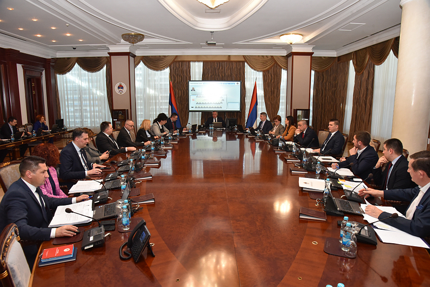 БАЊАЛУКА, 8. ФЕБРУАРА /СРНА/ - Сједница Владе Републике Српске.