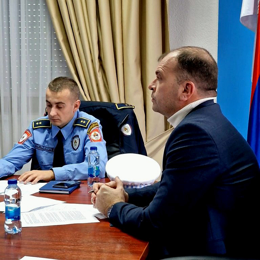 ЗВОРНИК, 8. ФЕБРУАРА /СРНА/ - Савјет за безбједност саобраћаја на путевима града Зворника данас је констатовао да је изградња пута Зворник-Шћемлија-Глумина један од приоритетних пројеката.