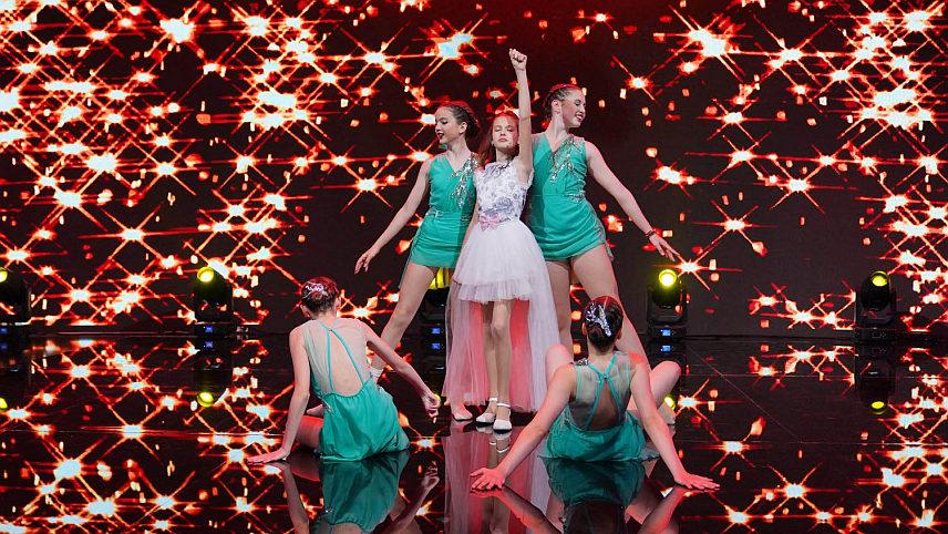 БАЊАЛУКА, 9. ФЕБРУАРА /СРНА/ - Селекциона комисија Музичке продукције и Музичке редакције Радио-телевизије Републике Српске /РТРС/ одабрала је 20 композиција које ће 17. маја бити премијерно изведене на јубиларном, 30. Међународном ђурђевданском фестивалу дјечије пјесме у Бањалуци.